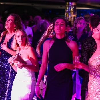 F4DC2180-3DD8-40C5-8214-C81037D183D4